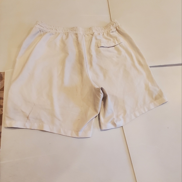 SOLD Nike Women's White Dry Fit Athletic Medium Short Eleastic Band - Picture 3 of 7